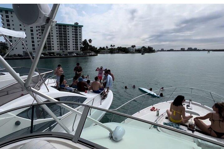 Private Yacht Rental in Miami Beach