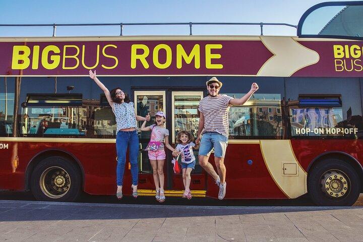 Colosseum, Roman Forum Experience and Hop On Hop Off Bus Tour