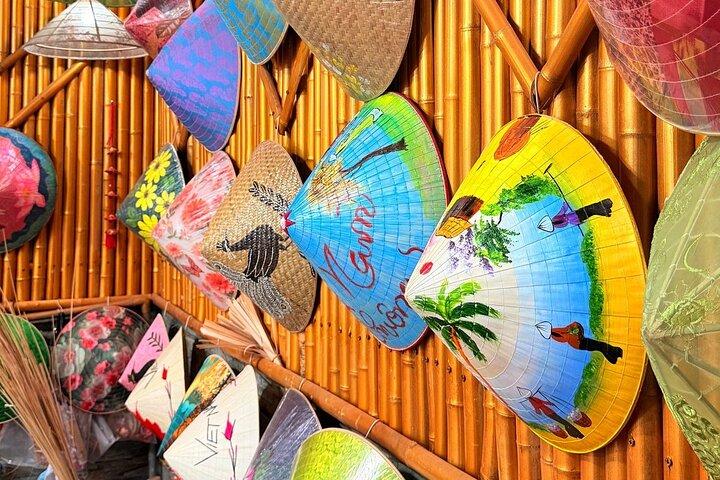 Hanoi: Discover Incense Village, Hat Making & Lacquer Artisans