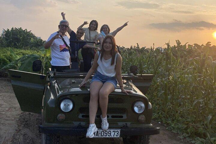 Half-Day Hanoi Heritage Jeep Experience