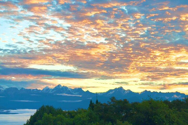 Nagarkot Sunrise Tour with Himalayan Views & 3-Hour Scenic Hike
