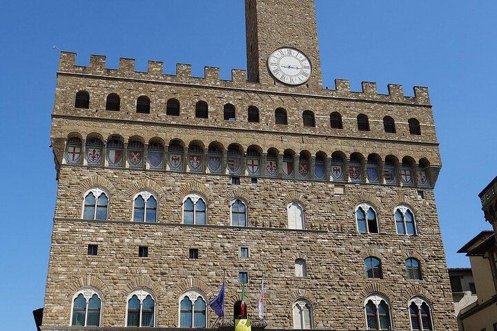Florence at Your Feet : A Tour of Its Historic Jewels