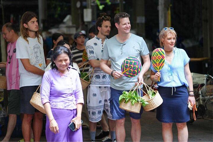 Thai Cooking Class in Bangkok's Old Town with Market Tour