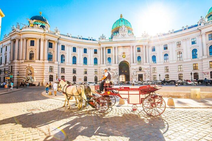 Private Transfer from Berlin to Vienna with 2 hours for sightseeing