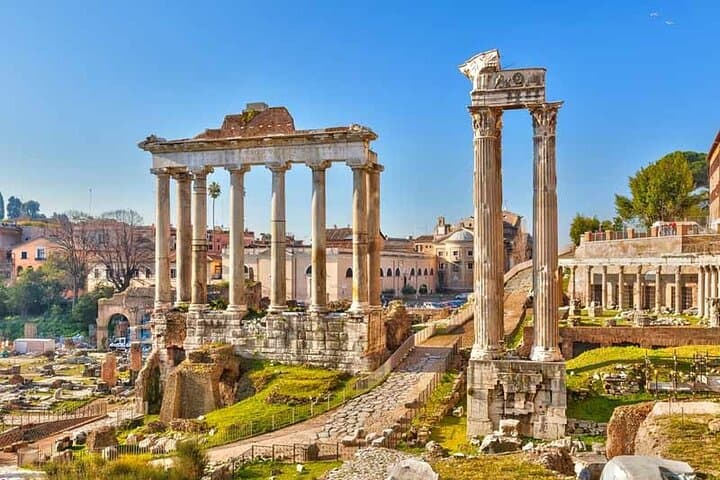Colosseum, Roman forum, palatine Hill 1 hour tour English/Spanish