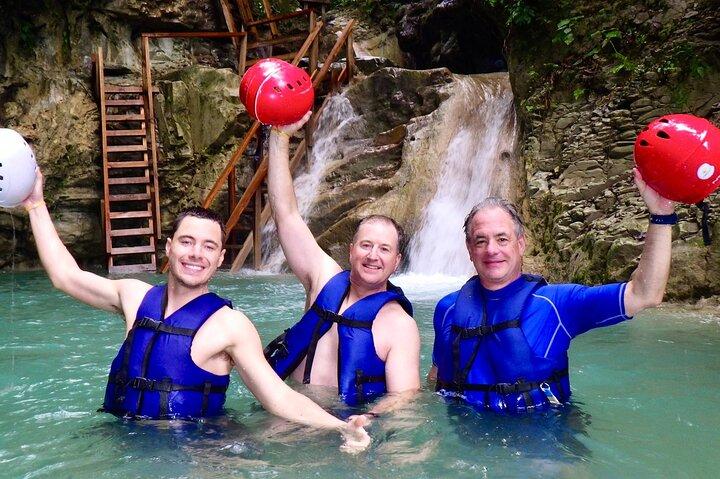 3x1: Monkeyland Waterfalls and Buggy Tour Puerto Plata