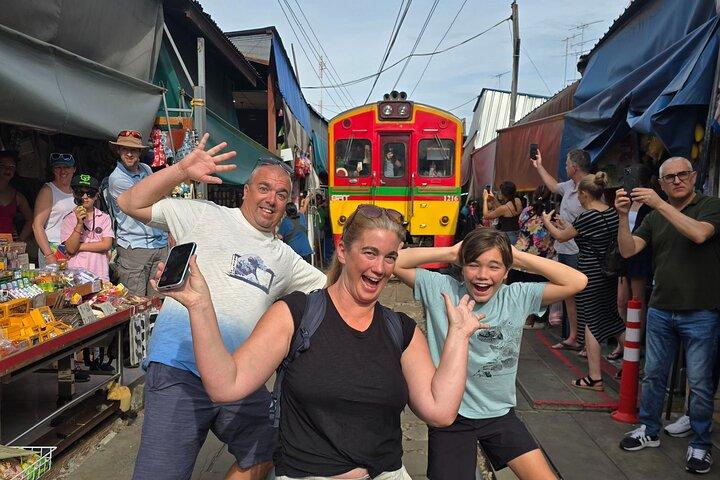 Private Tour to Railway Market and Damnoen Saduak Floating Market