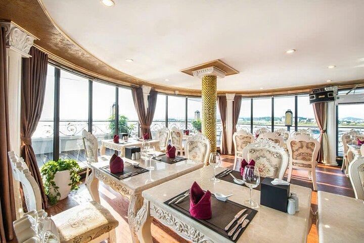 Hanoi : Halong Bay Overnight on 5-Star Verdure Lotus Cruise