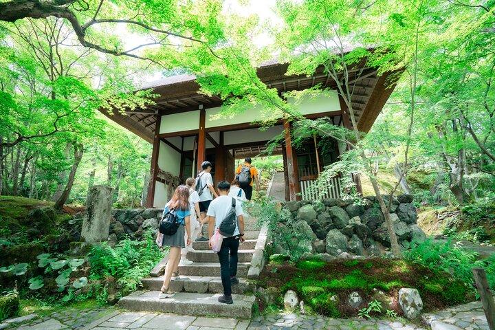 Kyoto Arashiyama Tour: Iconic Sights and Hidden Treasures