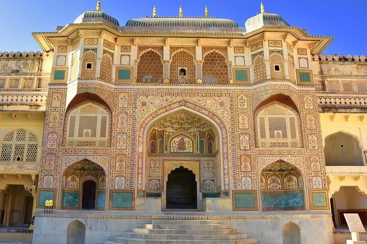 Full-Day Jaipur City Tour with Amber Fort and City Palace