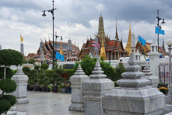 2 Hour Electric Tuk Tuk Cultural Tour of Bangkok
