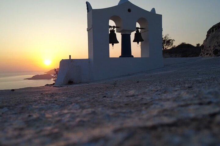 Santorini Private Winery Tour, Traditional Dinner & Oia Sunset