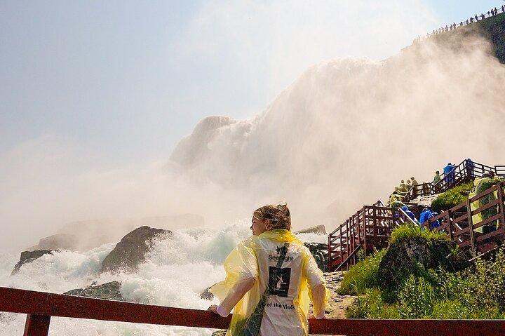 Niagara Falls Day Tour from Toronto with Journey, Skylon, & Boat
