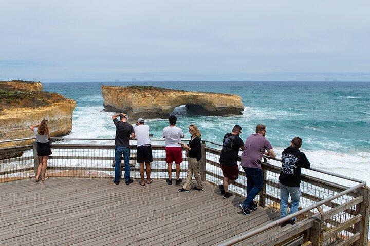 Great Ocean Road Classic Tour 10 Stops & London Bridge Sunset
