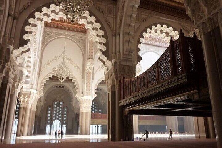 Casablanca Full Day City Tour With Transfer - Marrakesh