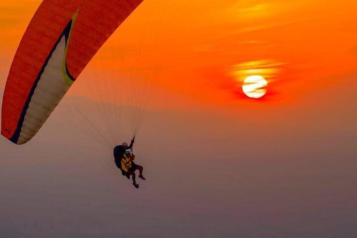 Paragliding Adventure Over the Atlas Mountains & Lake — Marrakech
