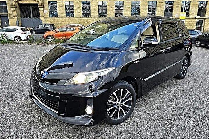 Arrival Transfer Abu Dhabi Airport AUH to Abu Dhabi by MPV