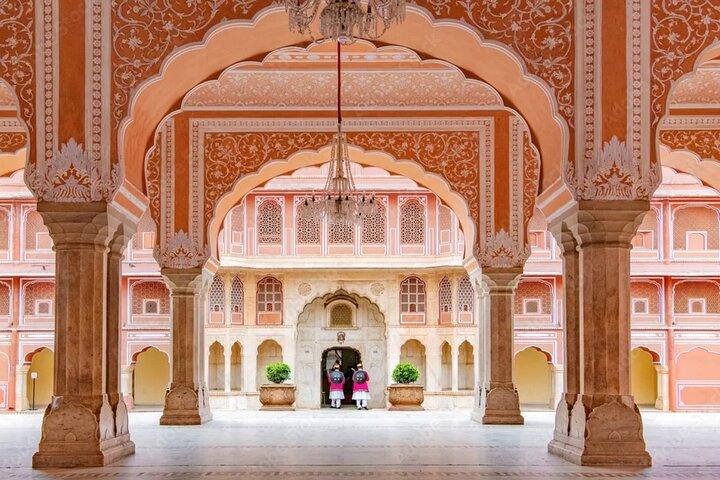 Jaipur Full Day City Tour visit Hawa Mahal, Amber Fort & City Palace