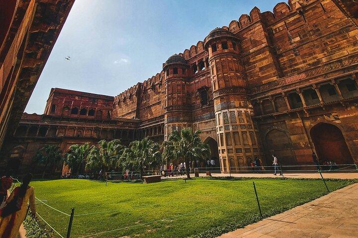 Day Trip to The Taj Mahal and Agra from Pune with Both Side Commercial Flights