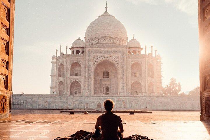 Day Trip to The Taj Mahal and Agra from Pune with Both Side Commercial Flights
