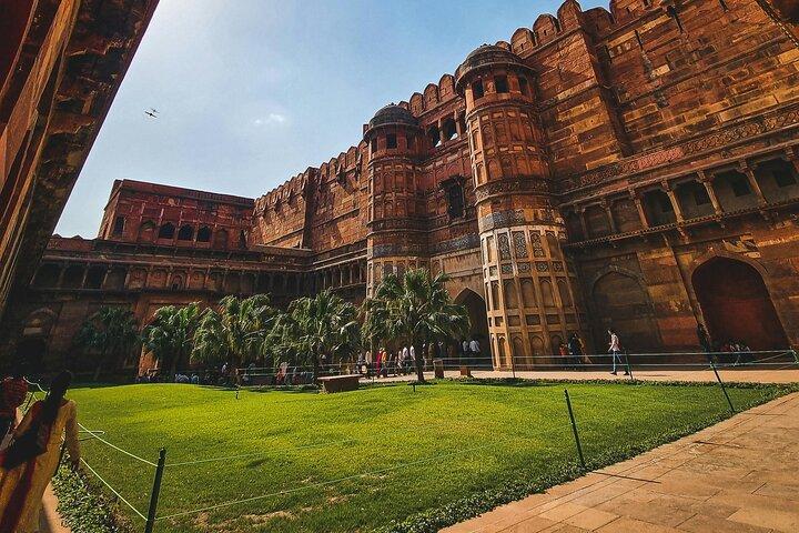 Jaipur to Agra and Taj Mahal Day Tour by Car