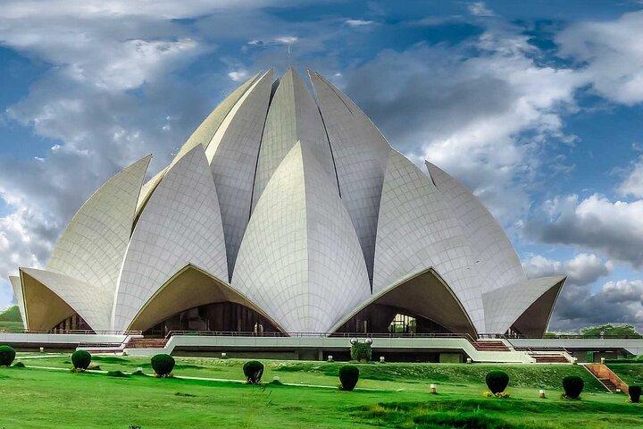 Private Full Day Temple Tour in Delhi