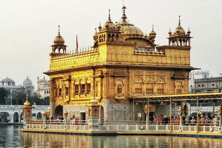 Private Full-Day City Tour of Amritsar visit Golden Temple with Wagah Border