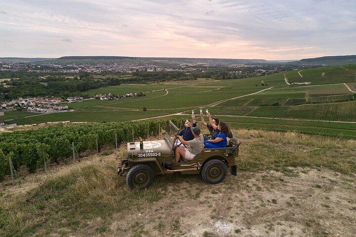 Jeep tour in the Champagne Vineyard with tasting