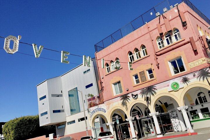 Full-Day LA Iconic Sites Tour From Hollywood with Six Stops