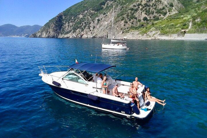 Shared Sunset Tour with Aperitivo in Portovenere & Its Islands