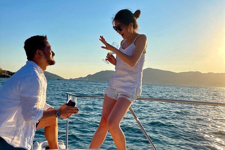 Shared Sunset Tour with Aperitivo in Portovenere & Its Islands