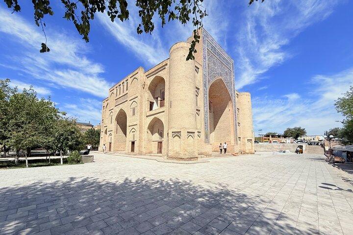 Bukhara: Walking Tour with a Small Group. Complete Guidance