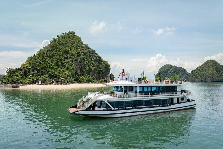 Ha Long Bay 5-Star Day Cruise with Buffet, Kayaking, and Swimming