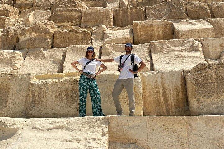 Private Giza Pyramids and Sphinx Guided Tour