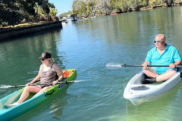 Crystal River: Three Sisters Clear Kayak and Snorkeling Tour