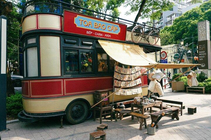 Golden Hour Bike Tour Hanoi: Local Flavors & Egg Coffee Making