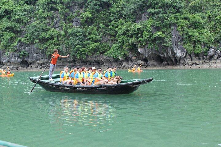 Starlight Ha Long Bay Deluxe Cruise 2 Days 1 Night Experience