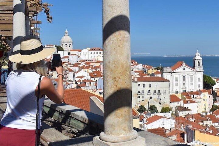 Lisbon-Private Tuk Tuk Tour With Free Hotel Pickup & Drop off