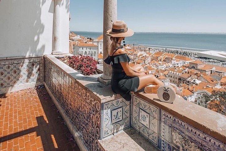 Lisbon-Private Tuk Tuk Tour With Free Hotel Pickup & Drop off