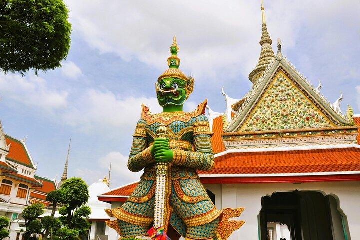 Bangkok City: Reclining Buddha, Temple of Dawn & River Cruise