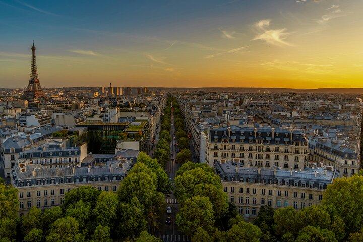 Stress-Free Paris from Le Havre with Seine River Cruise & Lunch