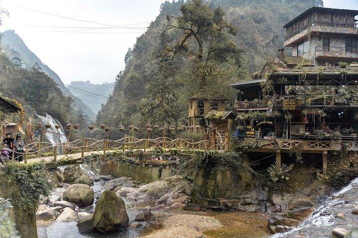 2 Days, 1 Night Sapa Trekking at 4 Star Hotel