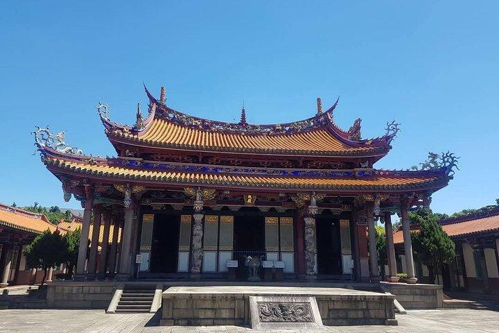 One DayTaipei city Tour by MRT