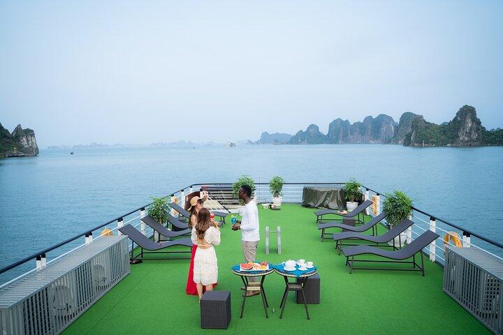 2D1N Halong Bay Explorer Ba Ham and Tien Ong Caves