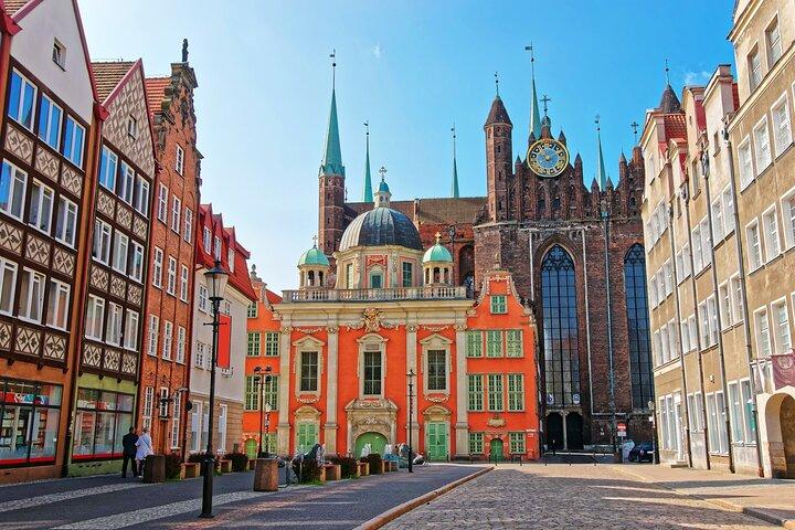 Gdańsk Old Town Private Walking Tour with Legends and Facts