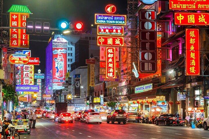 Bangkok Adventure: Chinatown, Michelin Food, and Temples