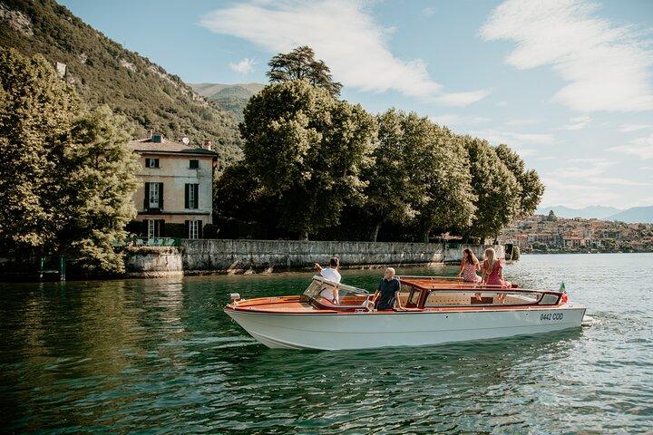Private Luxury Cruise with Prosecco in Lake Como at its finest