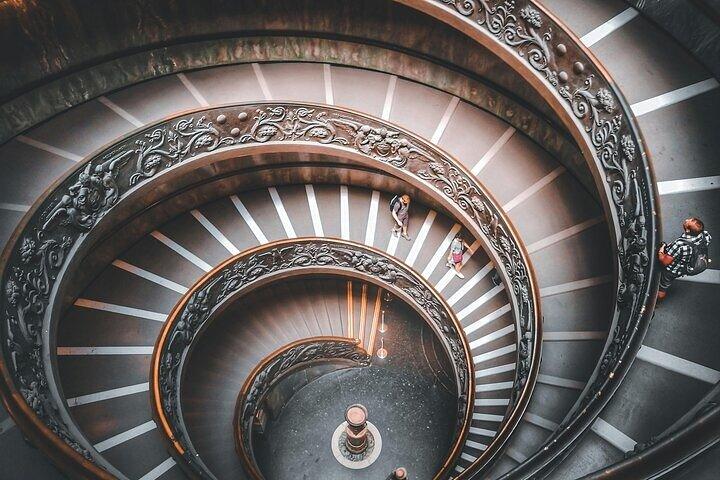 Small Guided Tour Vatican Sistine Chapel & St.Peter's Basilica