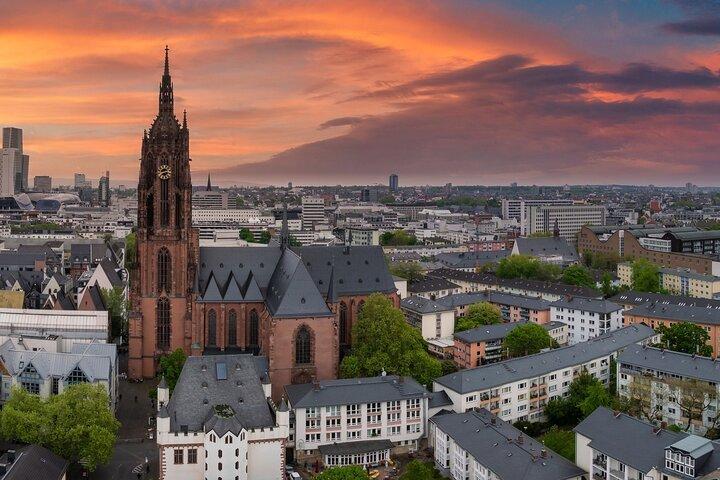 Frankfurt Airport Pickup and 1 Hour City Sightseeing Tour