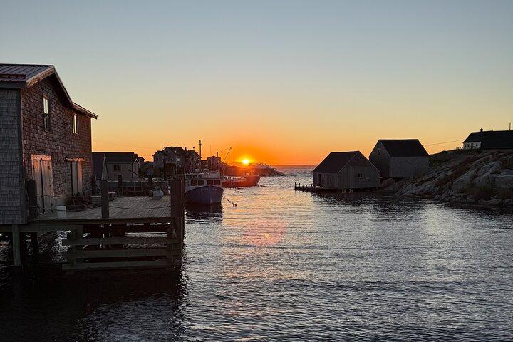 Peggy's Cove Sunset tour